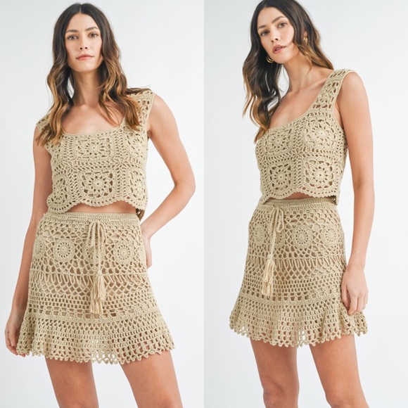 *24 HOUR SALE* Bora Bora Babe Taupe Crochet Crop Top - Picture 3 of 6